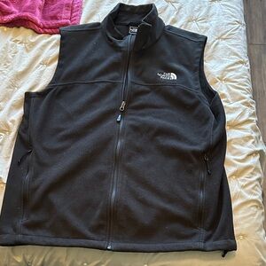 The North Face Men's Black Fleece Vest size Large